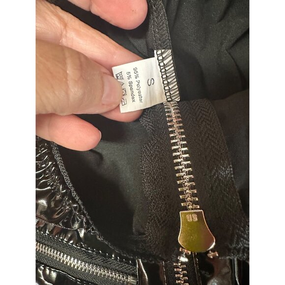 FEOYA Shiny Latex Wet Look Booty Shorts High Waisted Zipper Crotch Cheek Small - Picture 4 of 4